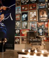 jj_juliensauctions_beverlyhills_gallery_opening_2021_281029.jpg