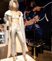 jj_juliensauctions_beverlyhills_gallery_opening_2021_281329.jpg