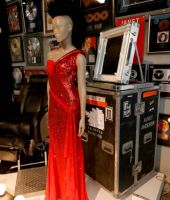 jj_juliensauctions_beverlyhills_gallery_opening_2021_281429.jpg