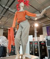 jj_juliensauctions_beverlyhills_gallery_opening_2021_286329.jpg