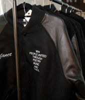 jj_juliensauctions_beverlyhills_gallery_opening_2021_287629.jpg