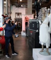 jj_juliensauctions_beverlyhills_gallery_opening_2021_289429.jpg