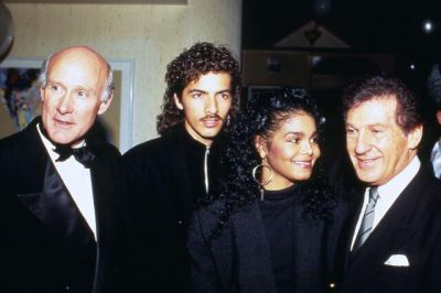 janet_rene_dinner86_28329.jpg