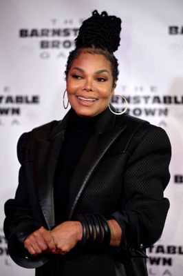 jj__BarnstableBrown_KentuckyGala22_281029.jpg