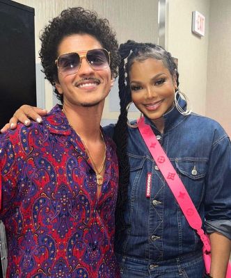 jj_JANET_AnEveningwithSilkSonic_28229.jpg