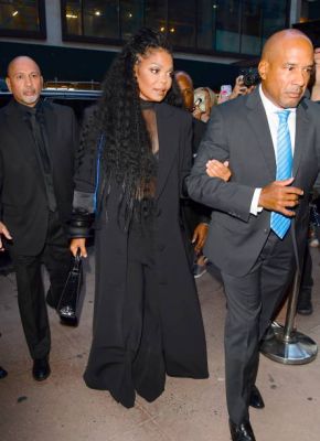 jj_arriving_Csiriano2022_NYFW_28229.jpg