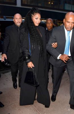 jj_arriving_Csiriano2022_NYFW_28429.jpg