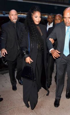 jj_arriving_Csiriano2022_NYFW_28829.jpg