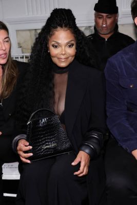 jj_CsirianoNYFW_Show_2022_281329.jpg