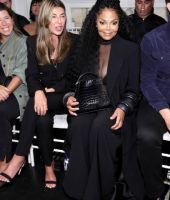 jj_CsirianoNYFW_Show_2022_281429.jpg