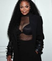 jj_CsirianoNYFW_Show_2022_28929.jpg