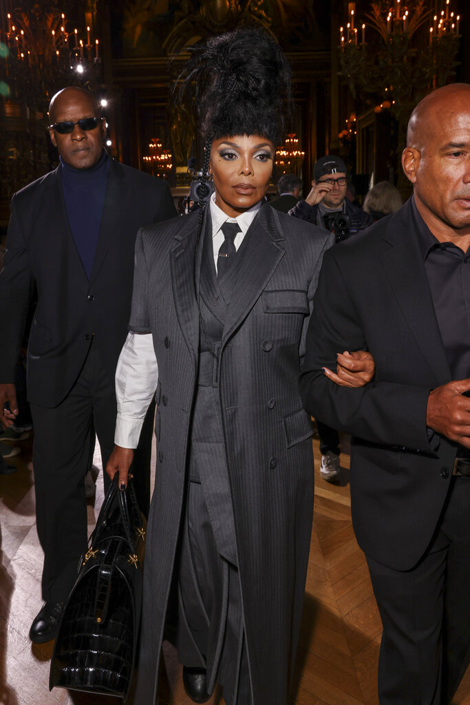 Janet Jackson serves new look for Paris Fashion Week, meets Doja Cat ...