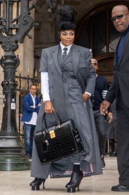 jj_leavingThomBrowne_pfw22_28929.jpg