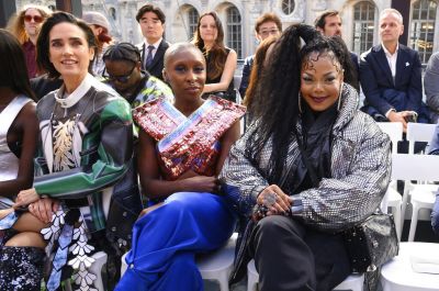 jj_PFW_LousiVuitton22_281229.jpg