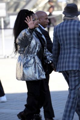 jj_pfw_louisvuitton_paparazzi22_28329.jpg