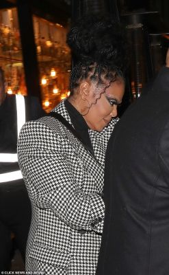 jj_LeavingMcQueenParty_22_28229.jpg