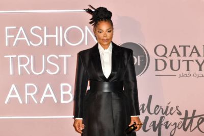 jj_TrustArabiaAwards_Qatar_281029.jpg