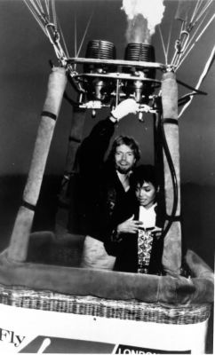 jj_RichardBranson_Janet_BaloonRide90_28229.jpg