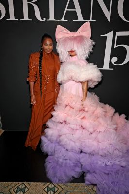 jj_NYFW_Siriano2023_281329.jpg