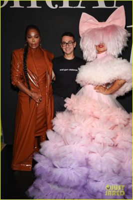 jj_NYFW_Siriano2023_28629.jpg