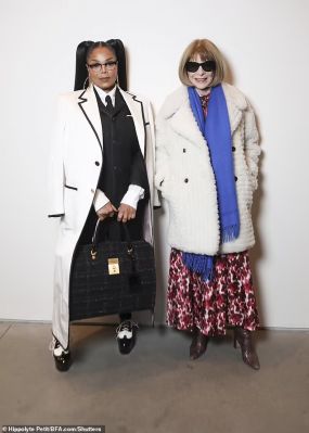 jj_Thom_Browne_NYFW24_Show_28129.jpg