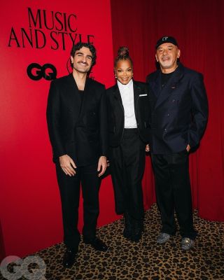 00004JJ_BritishGQ_Louboutin.jpg