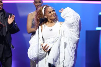 JJ_AMAs_AwardShow00006.jpeg