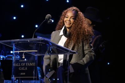 jj_GrammyHallFame_Award_00001.jpg