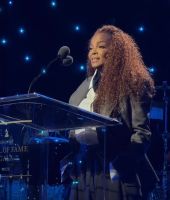 jj_GrammyHallFame_Award_00005.jpg