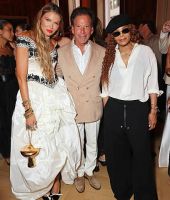 jj_Janet_RHLondonGallery00002.jpg
