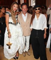 jj_Janet_RHLondonGallery00004.jpg