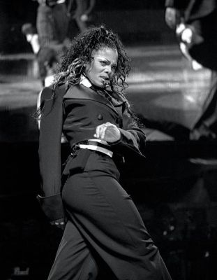 jj_VelvetRopeHartford00007.jpg