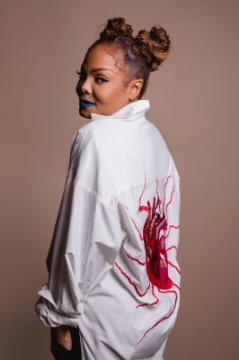 jj_iHeartRadio_Portraits_2018_2.jpg