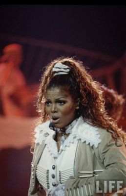 jj_janetWorldTourLIFEmag_019.jpg