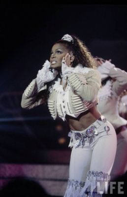 jj_janetWorldTourLIFEmag_07.jpg