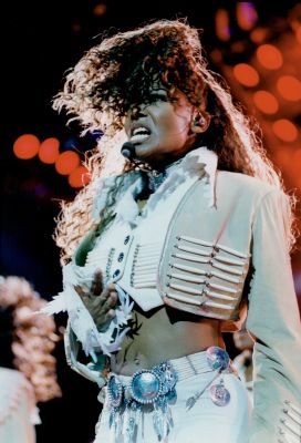 jj_janetWorldTour_Vaughan_01.jpg