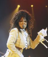 jj_janetTour_Marseille_France6.jpg