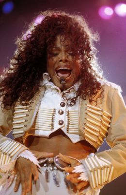 jj_janetWorldTour_UK_01.jpg