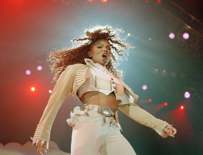 jj_janetWorldTour_UK_019.jpg