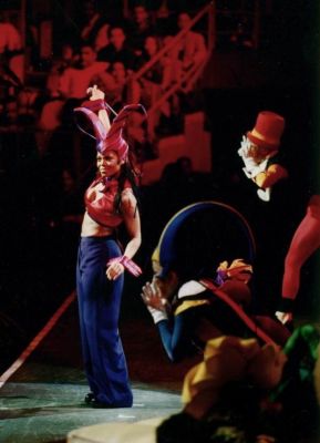 TheVelvetRopeTour_miscellaneous1.jpg