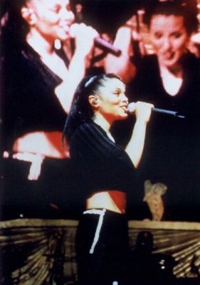 TheVelvetRopeTour_miscellaneous15.jpg
