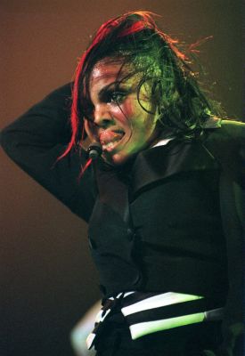 jj_TVRTour_Glasgow16.jpg