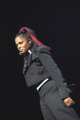 jj_TVRTour_Paris1_7.jpg