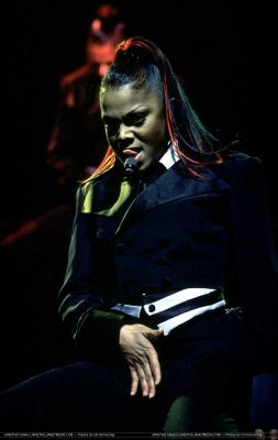 jj_TVRtour_London1_1.jpg