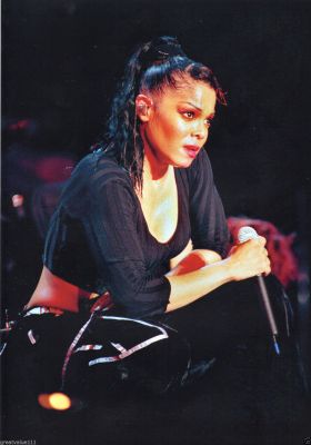 jj_TVRtour_Europe_001.jpg