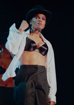 jj_TVRtour_Europe_007.jpg