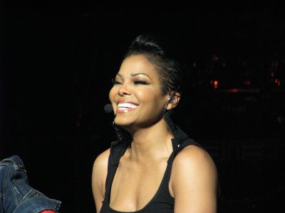 jj_nonestour_toronto19.jpg