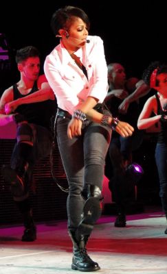 jj_nonestour_santabarbara10.jpg