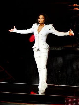 jj_nonestour_Paris13.jpg