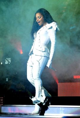 jj_nonestour_London9.jpg